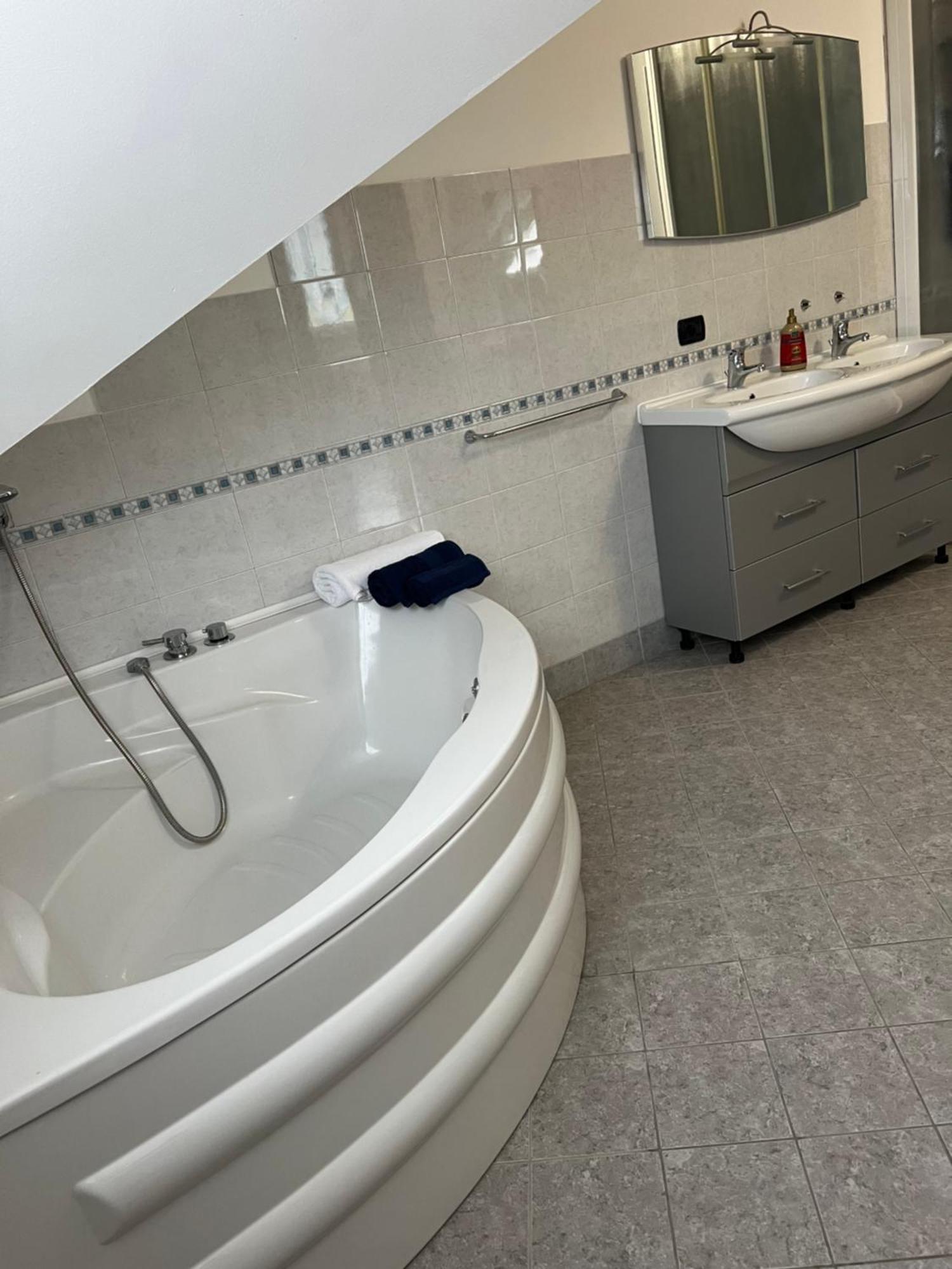 Casa I Cedri Apartman Borgo San Dalmazzo Kültér fotó